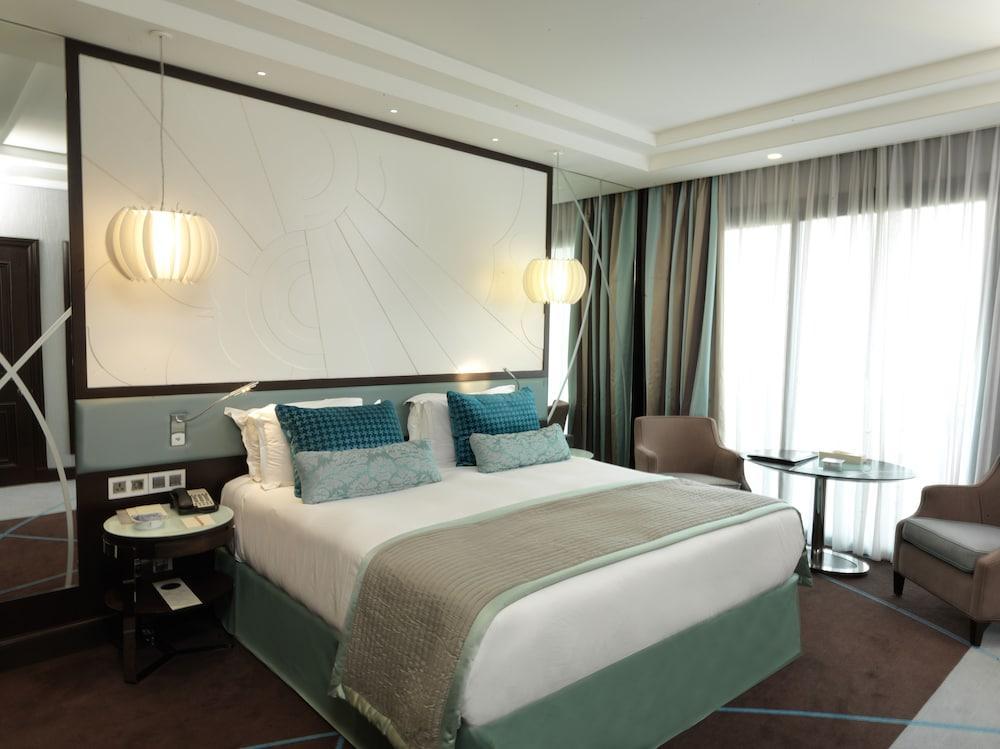 Sofitel Beirut Le Gabriel Hotel Exterior photo