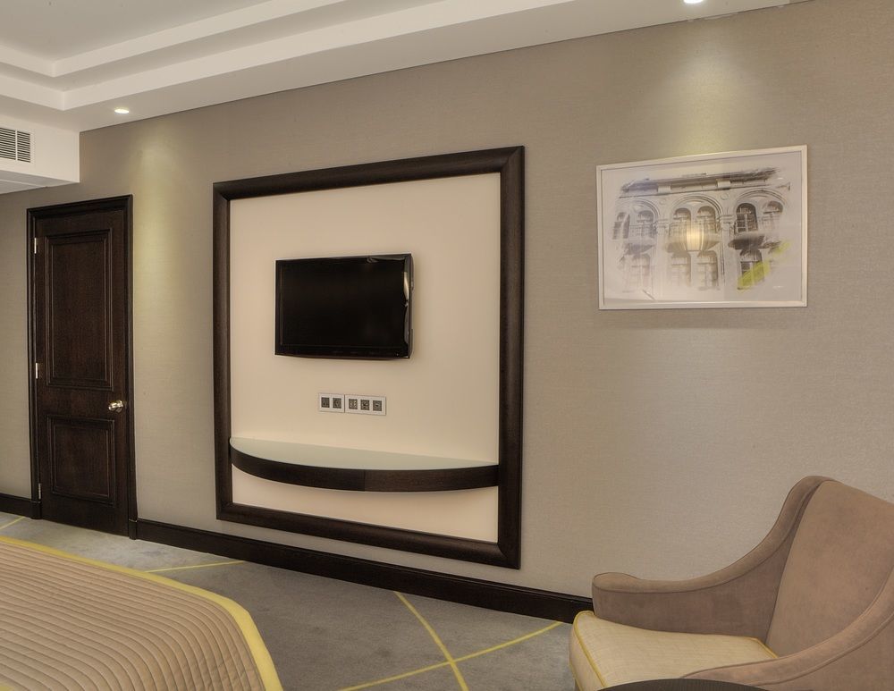 Sofitel Beirut Le Gabriel Hotel Exterior photo